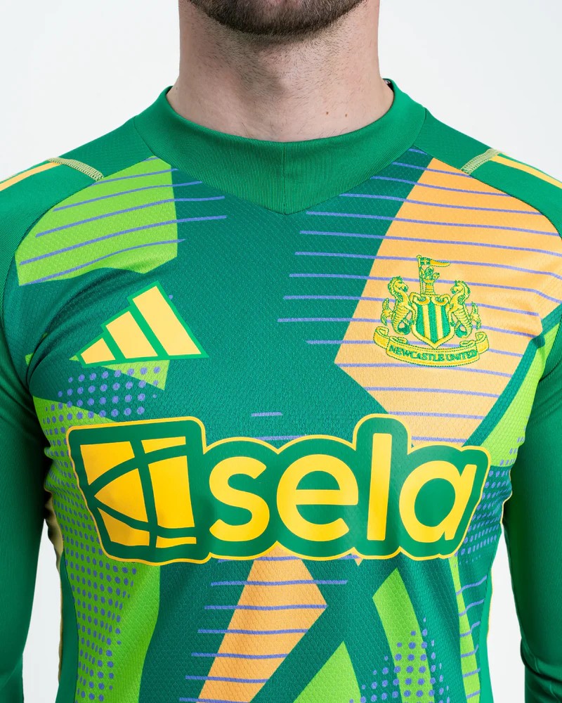 Newcastle United 2024-25 GK 1 Kit
