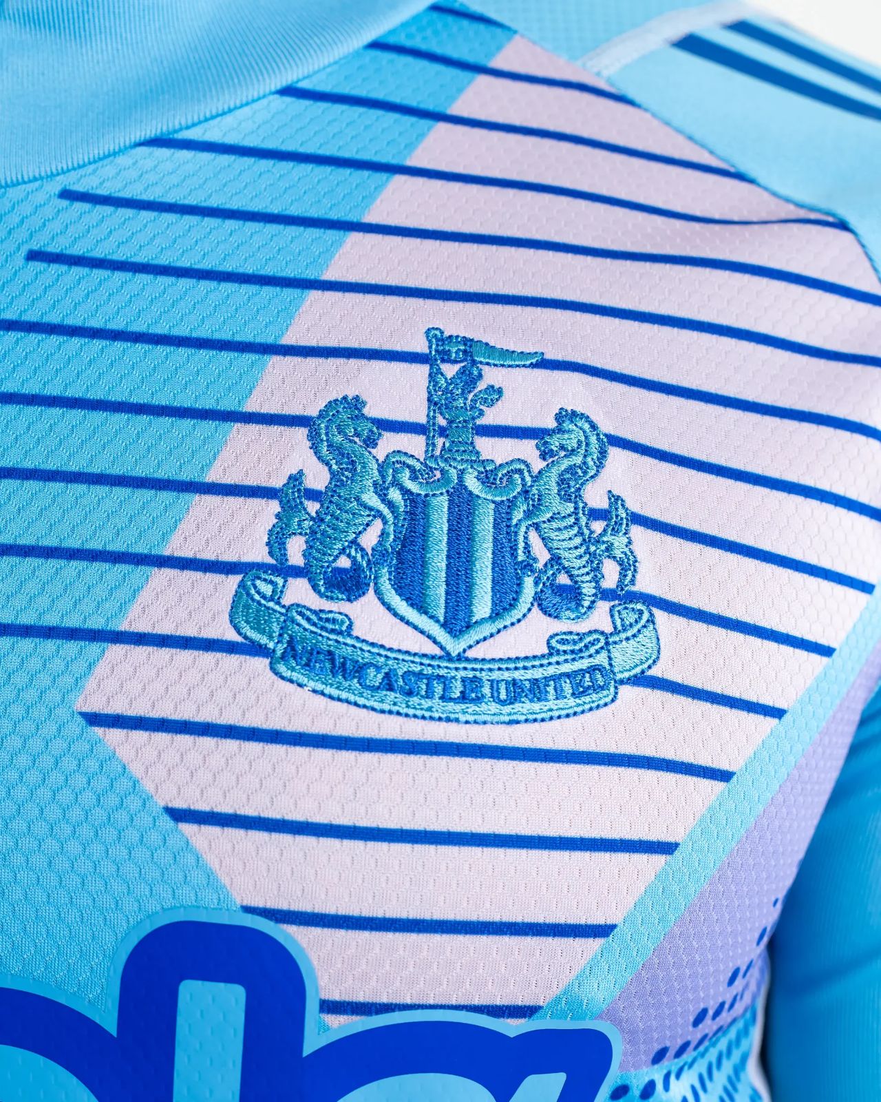 Newcastle United 2024-25 GK 2 Kit