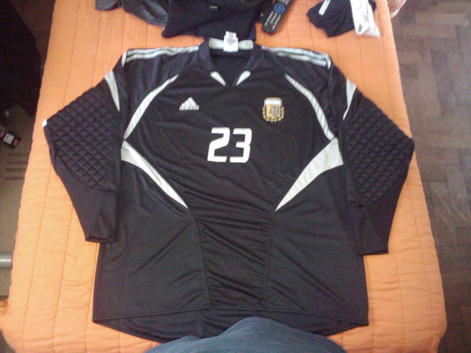 Argentina 2004 GK 1 Kit