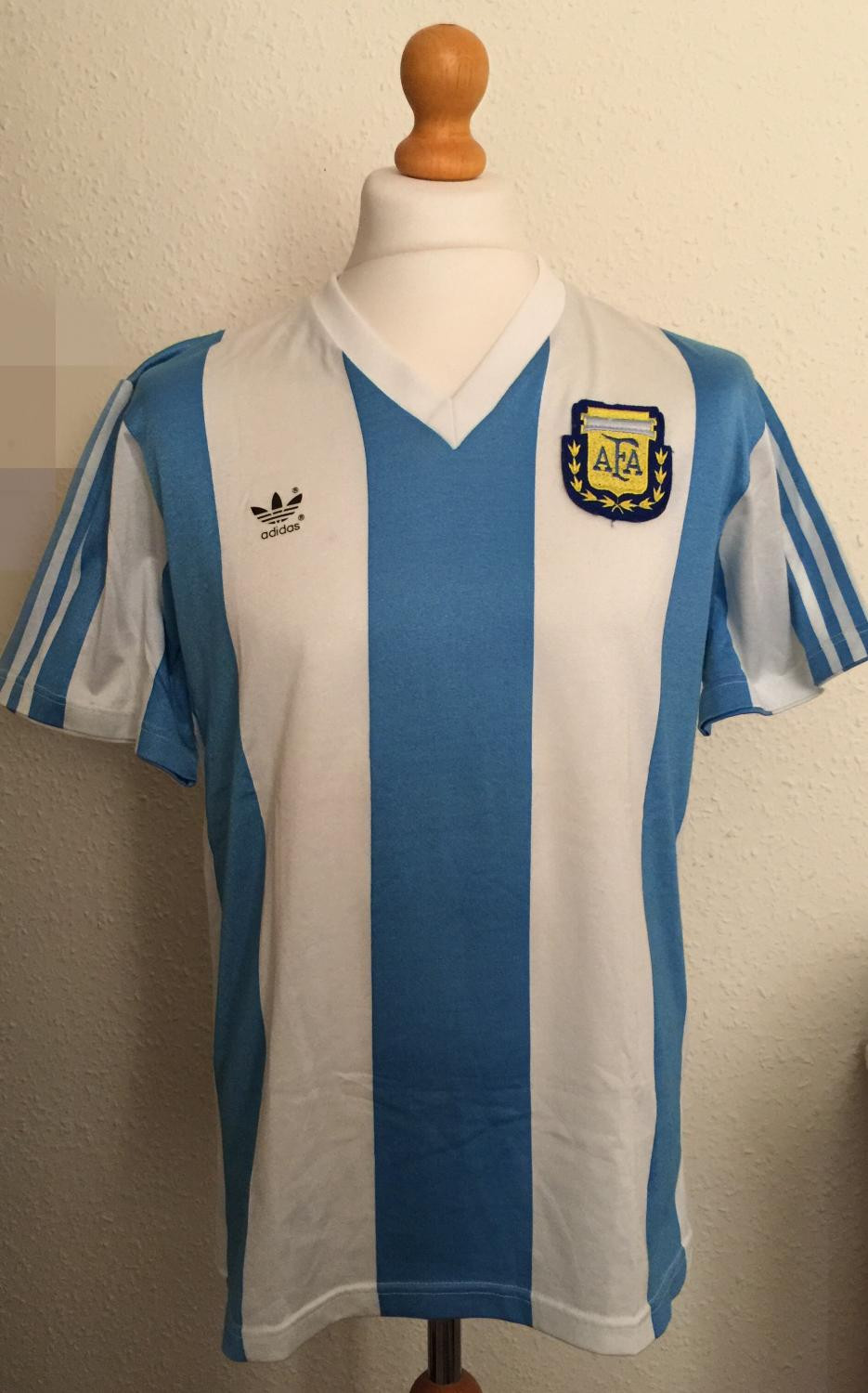 Argentina 1989-90 Home Kit
