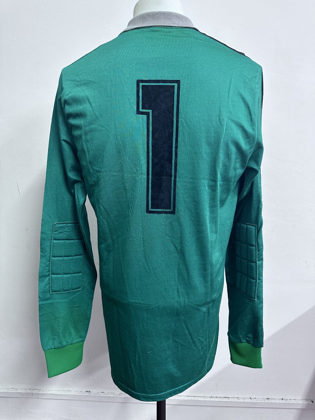 Argentina 1986 GK 2 Kit