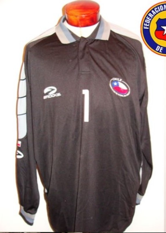 Chile 2004 GK 1 Kit