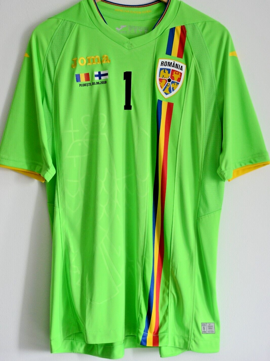 Romania 2018 GK 2 Kit