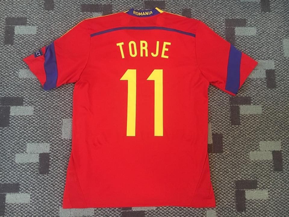 Romania 2014 Away Kit