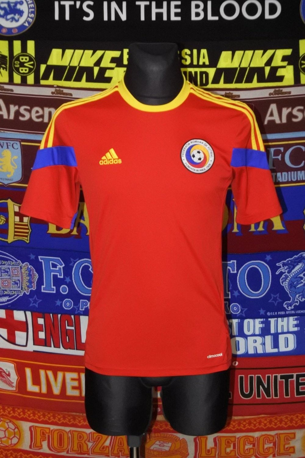 Romania 2014 Away Kit