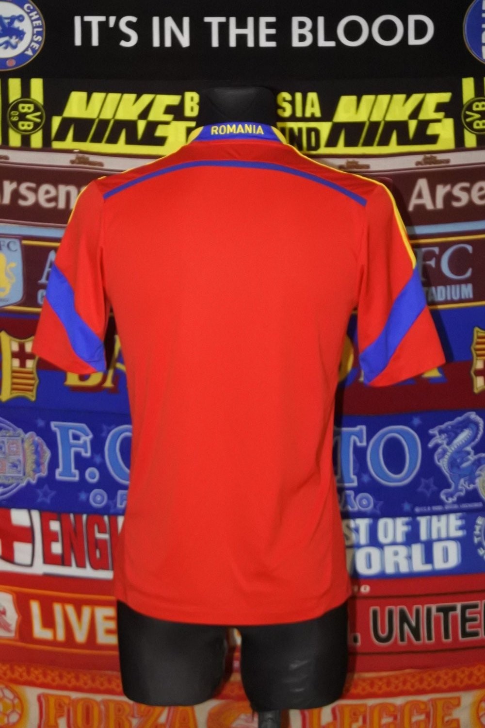 Romania 2014 Away Kit