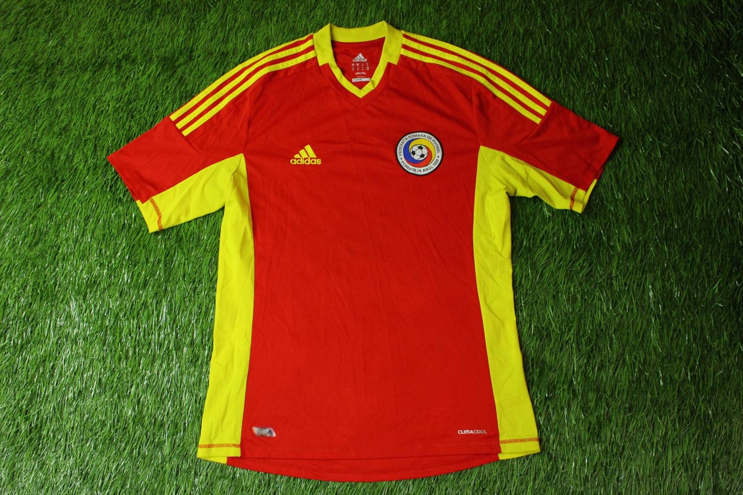 Romania 2012 Away Kit