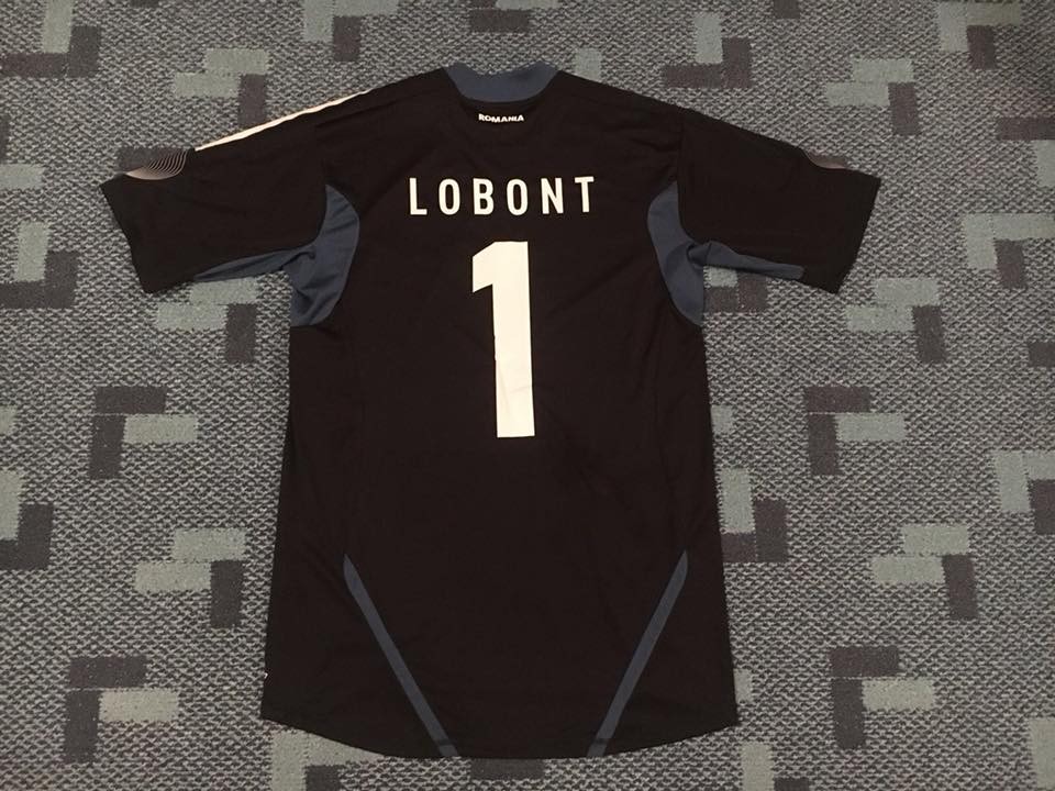 Romania 2011-12 GK 1 Kit