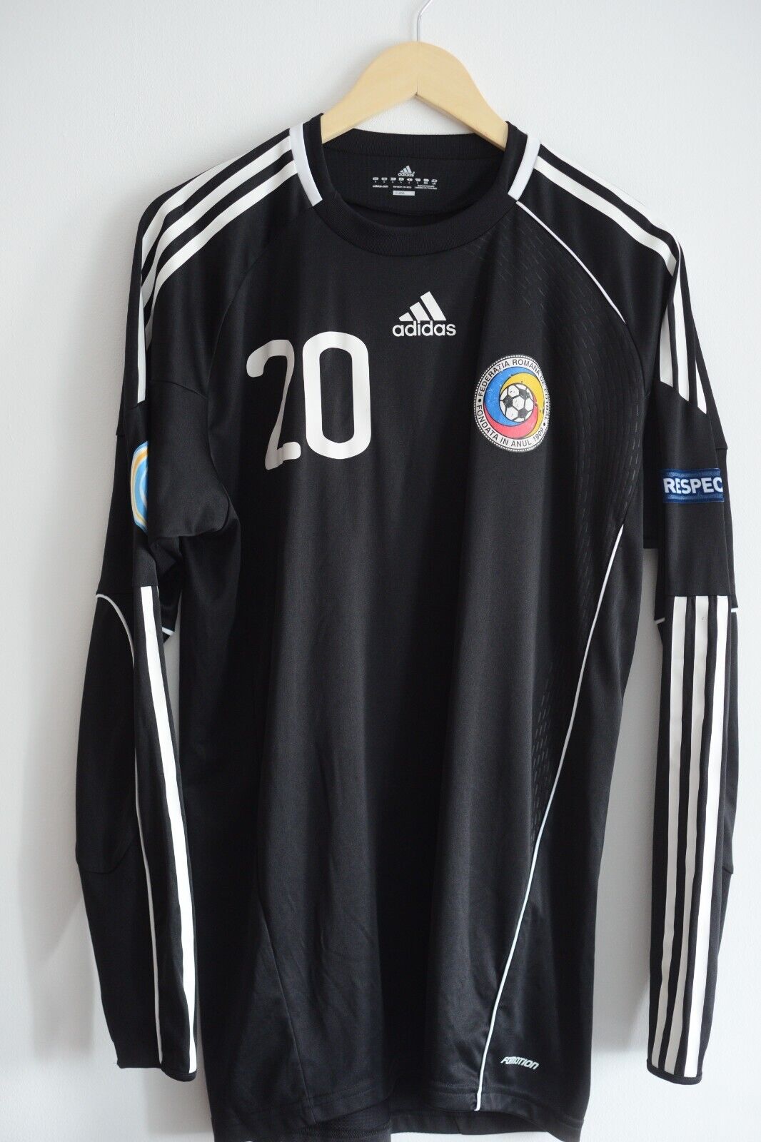 Romania 2010 GK 1 Kit