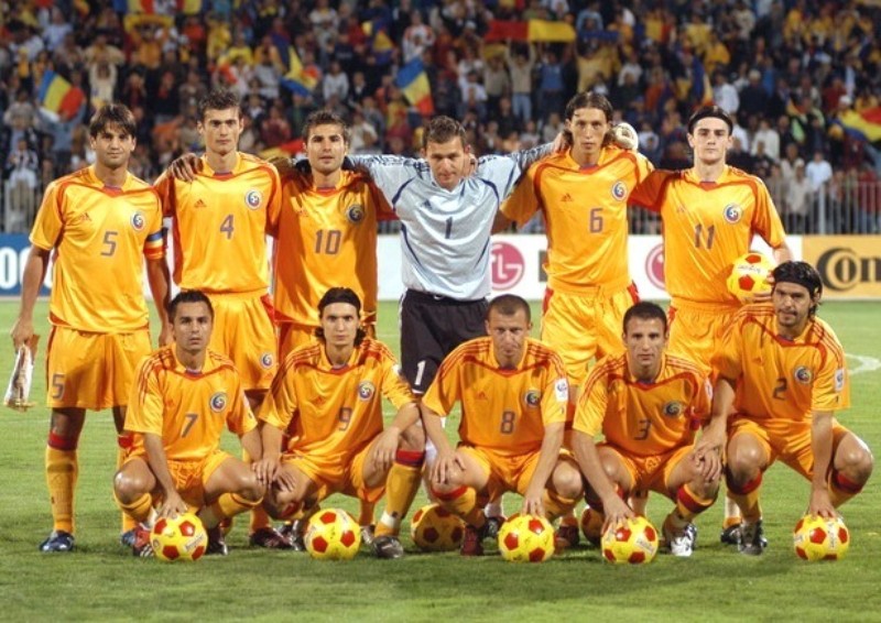 Romania 2004 Home Kit