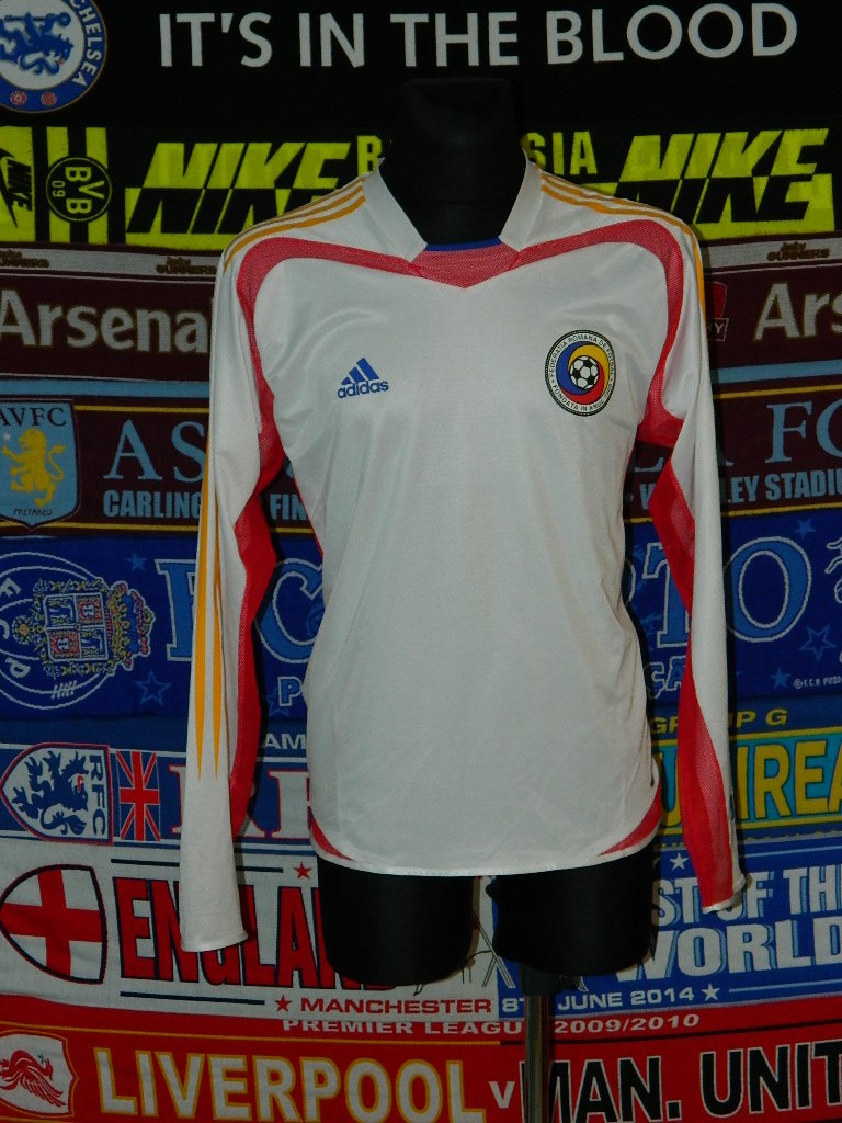 Romania 2004 Away Kit