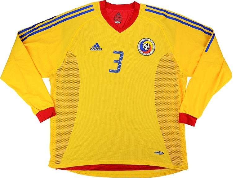 Romania 2002 Home Kit
