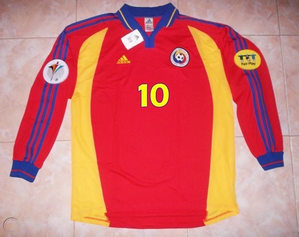 Romania 2000 Away Kit