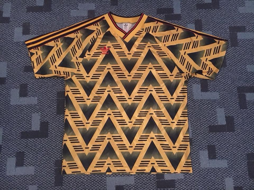 Romania 1993 Away Kit
