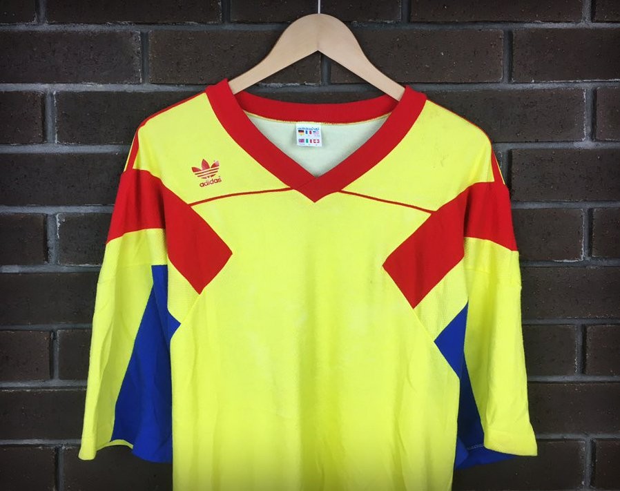 Romania 1990 Home Kit