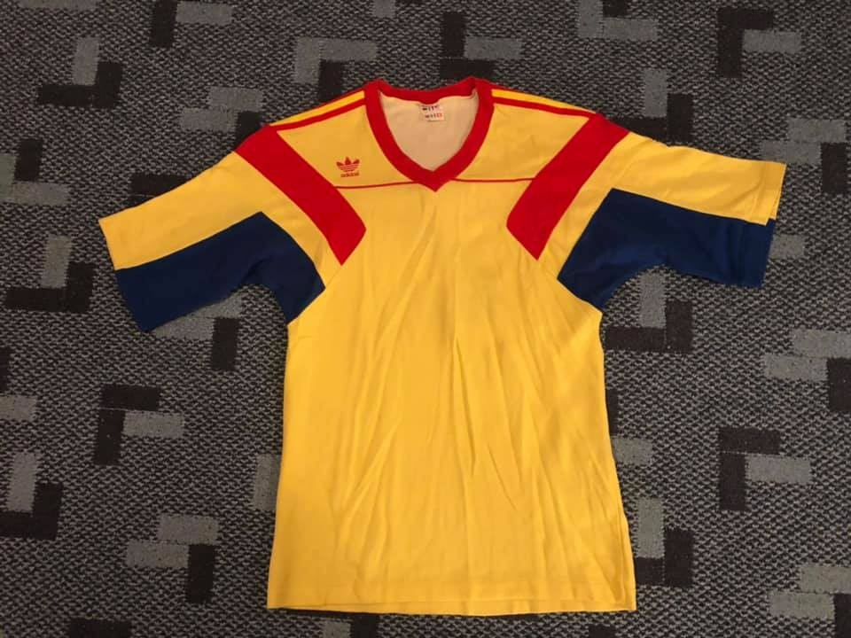 Romania 1990 Home Kit