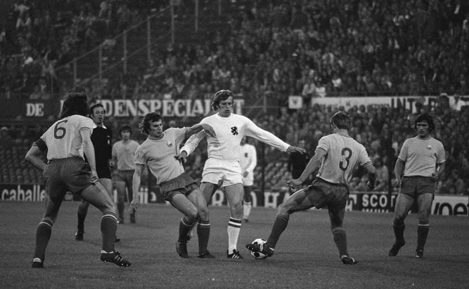 Romania 1974 Home Kit