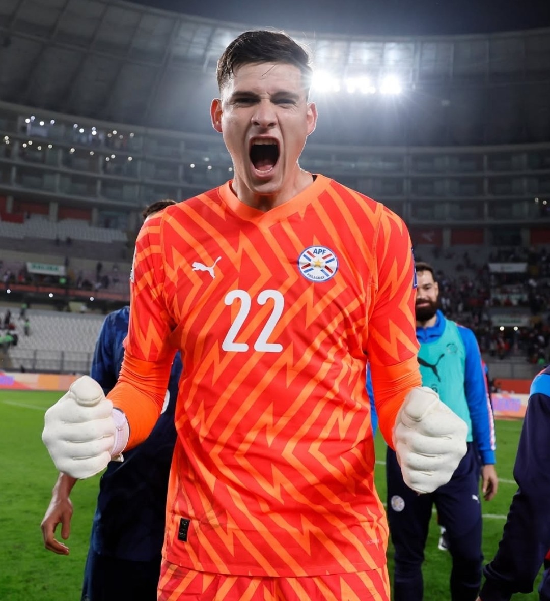 Paraguay 2025 GK 1 Kit