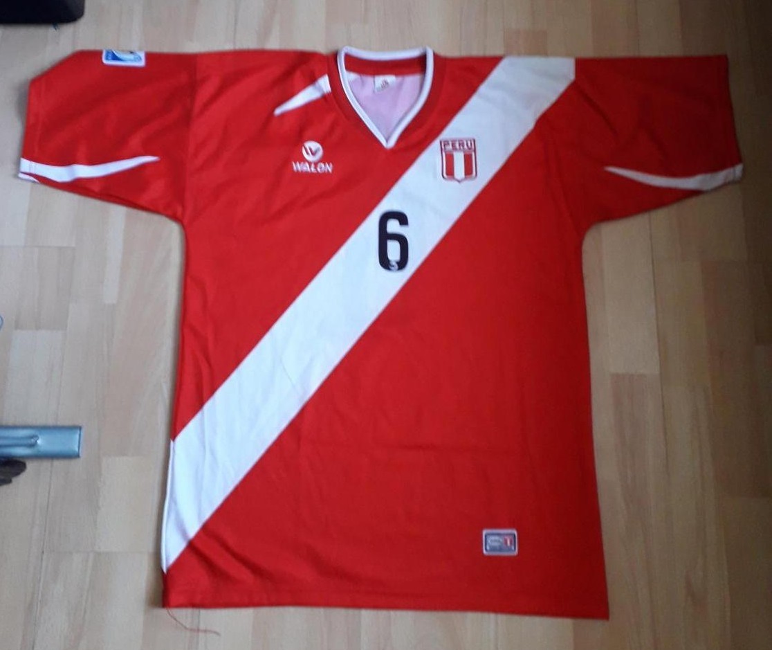 Peru 2007 Away Kit