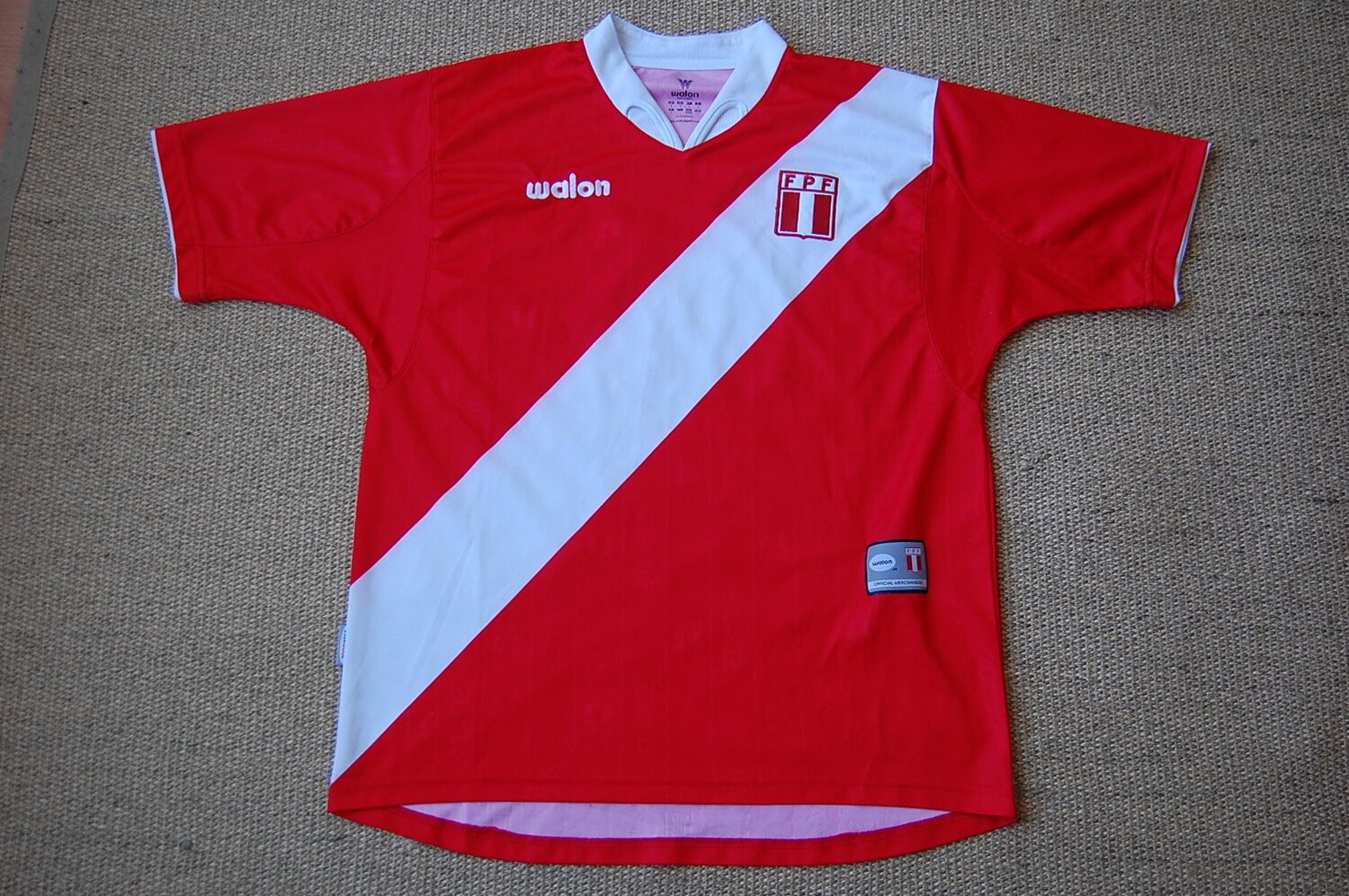 Peru 2004 Away Kit