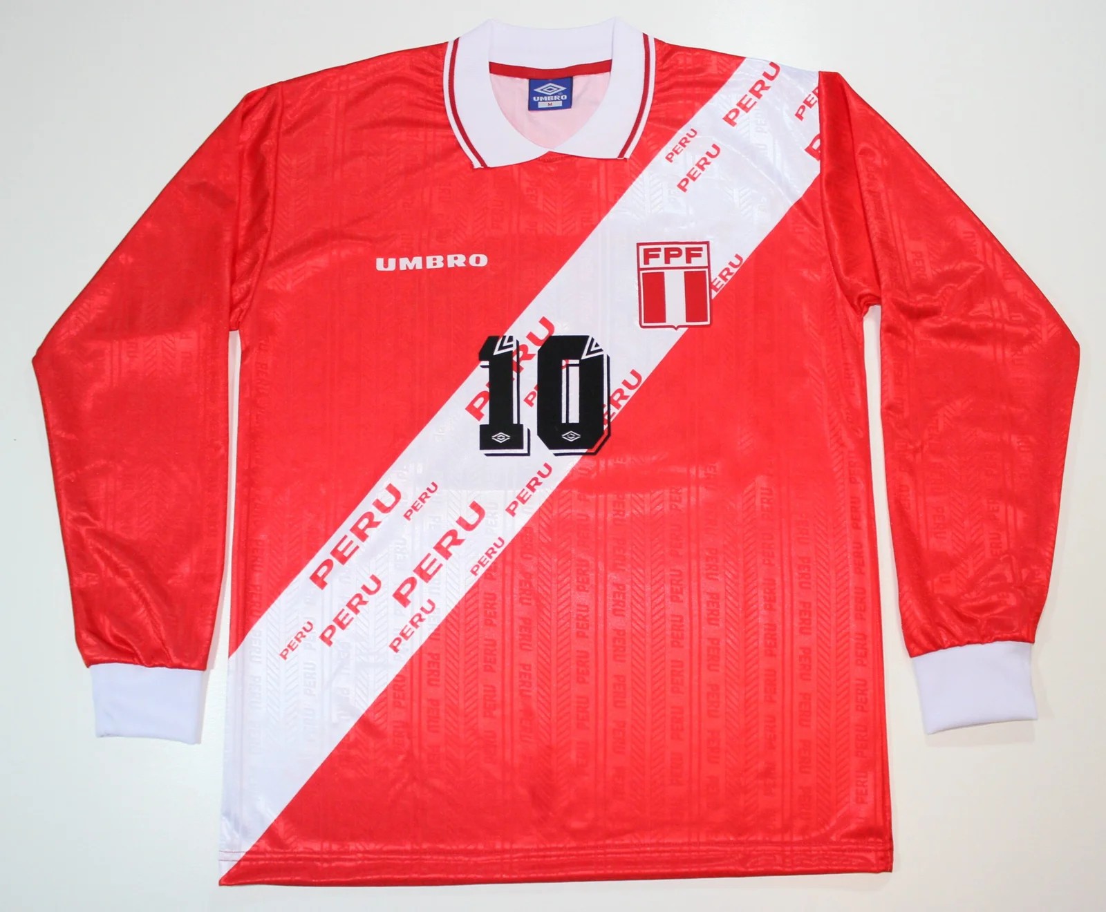 Peru 1996 Away Kit