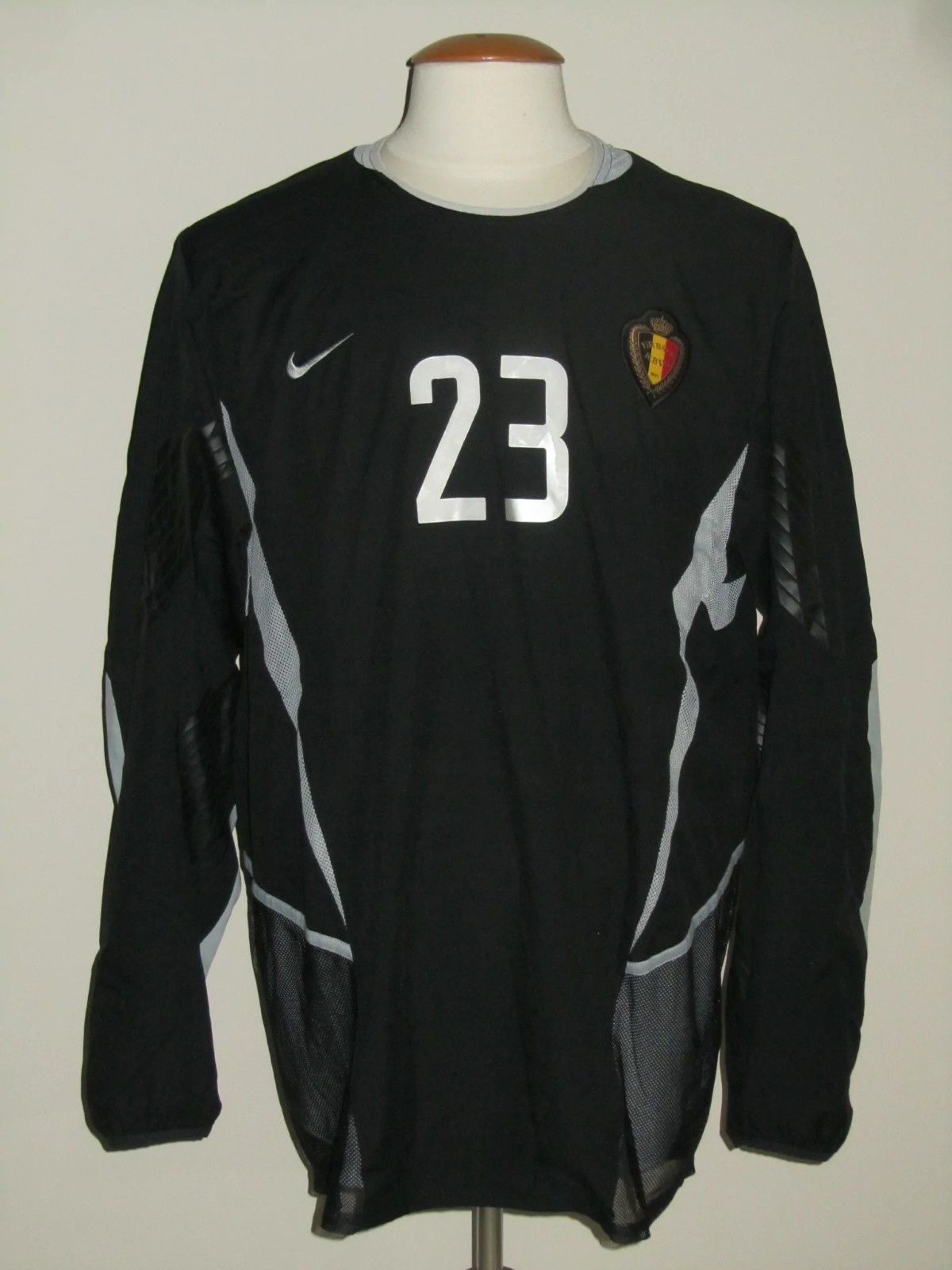 Belgium 2002 GK 2 Kit