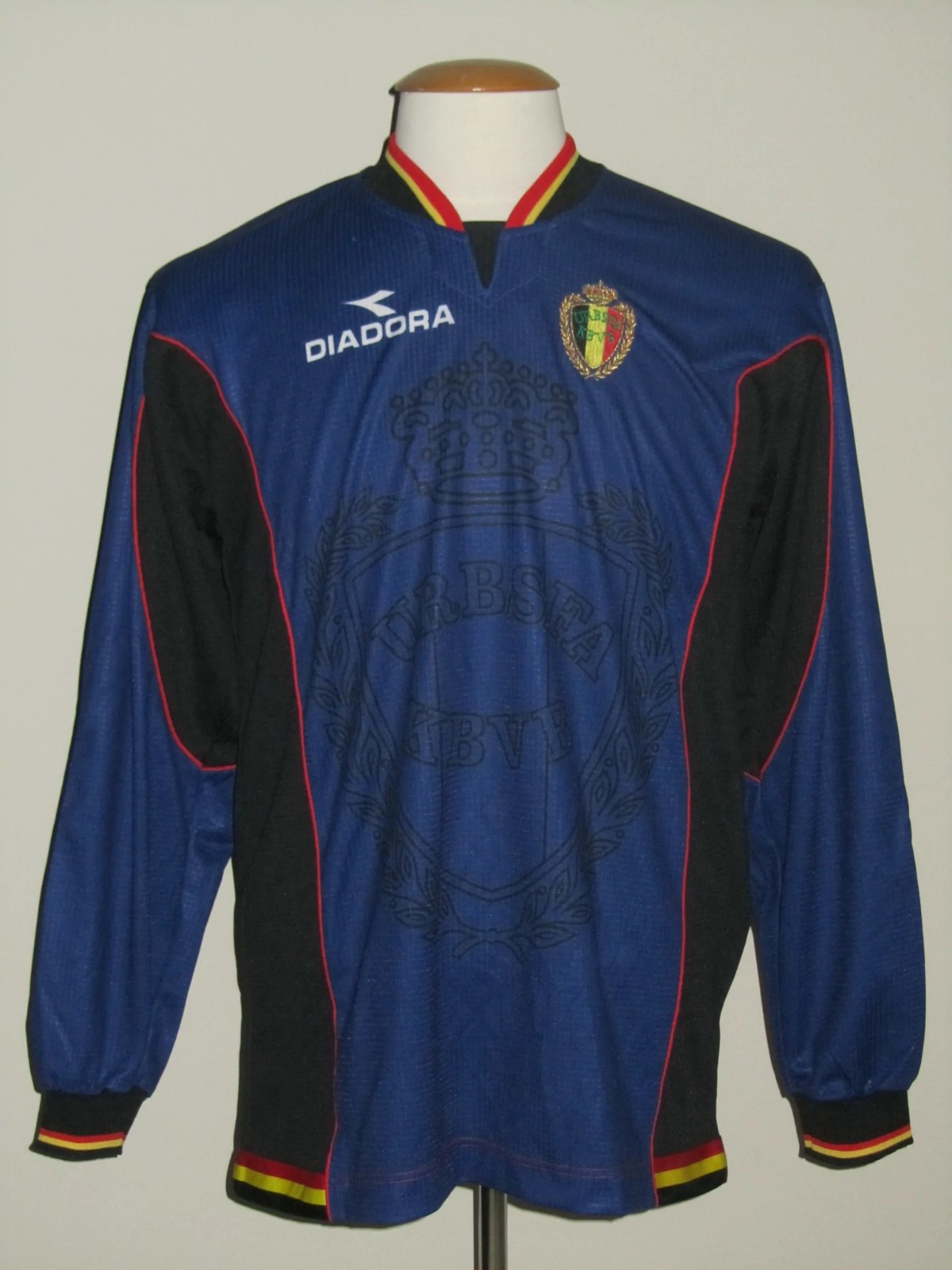 Belgium 1998 GK Away Kit