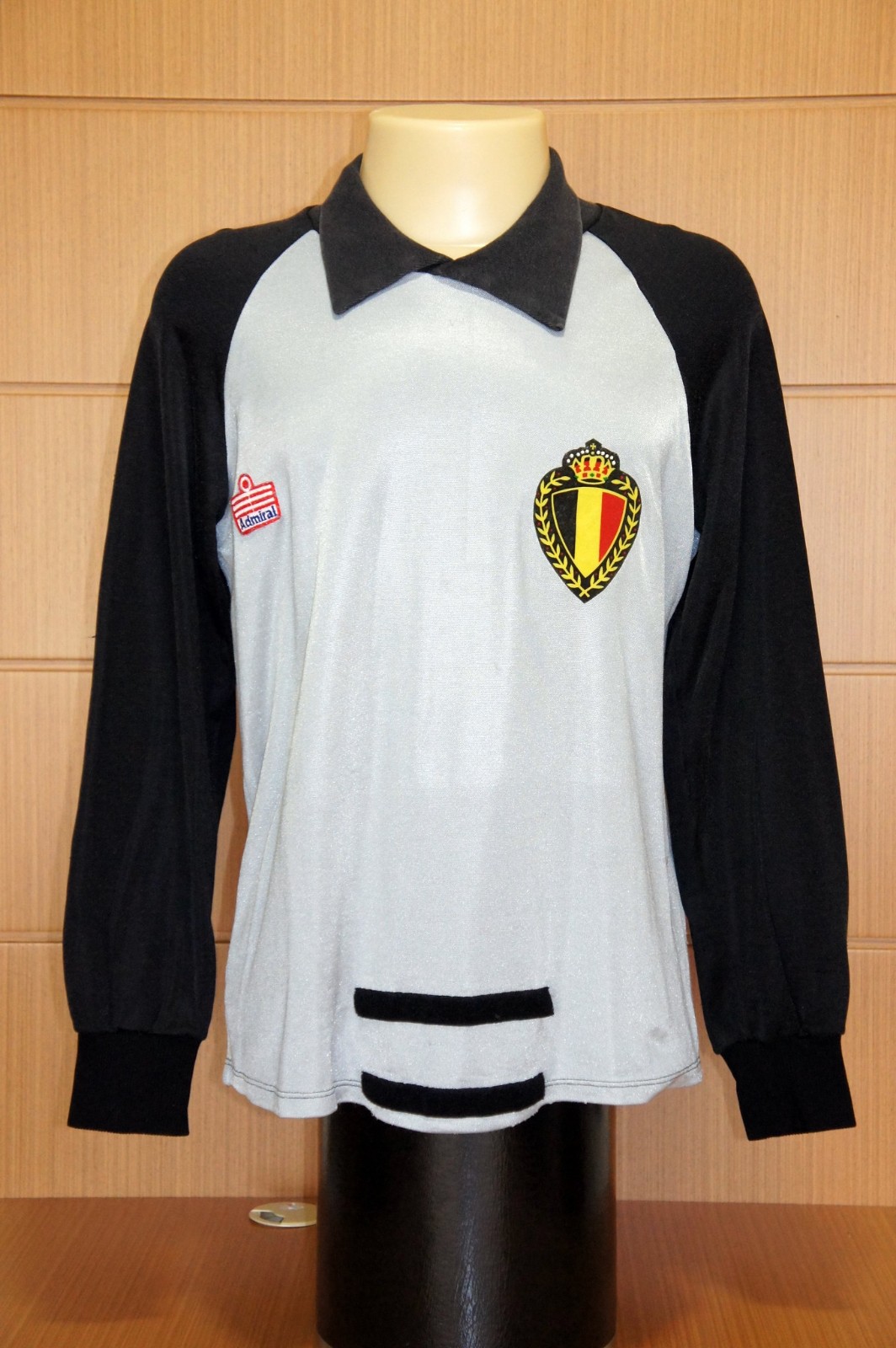 Belgium 1982 GK 1 Kit