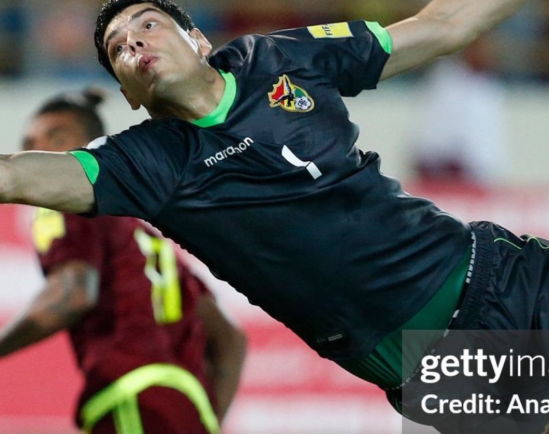 Bolivia 2016 GK 3 Kit