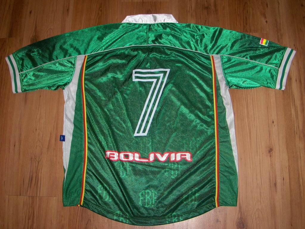Bolivia 2002 Home Kit
