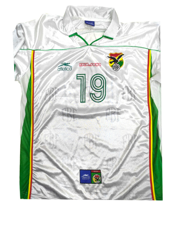 Bolivia 2002 Away Kit