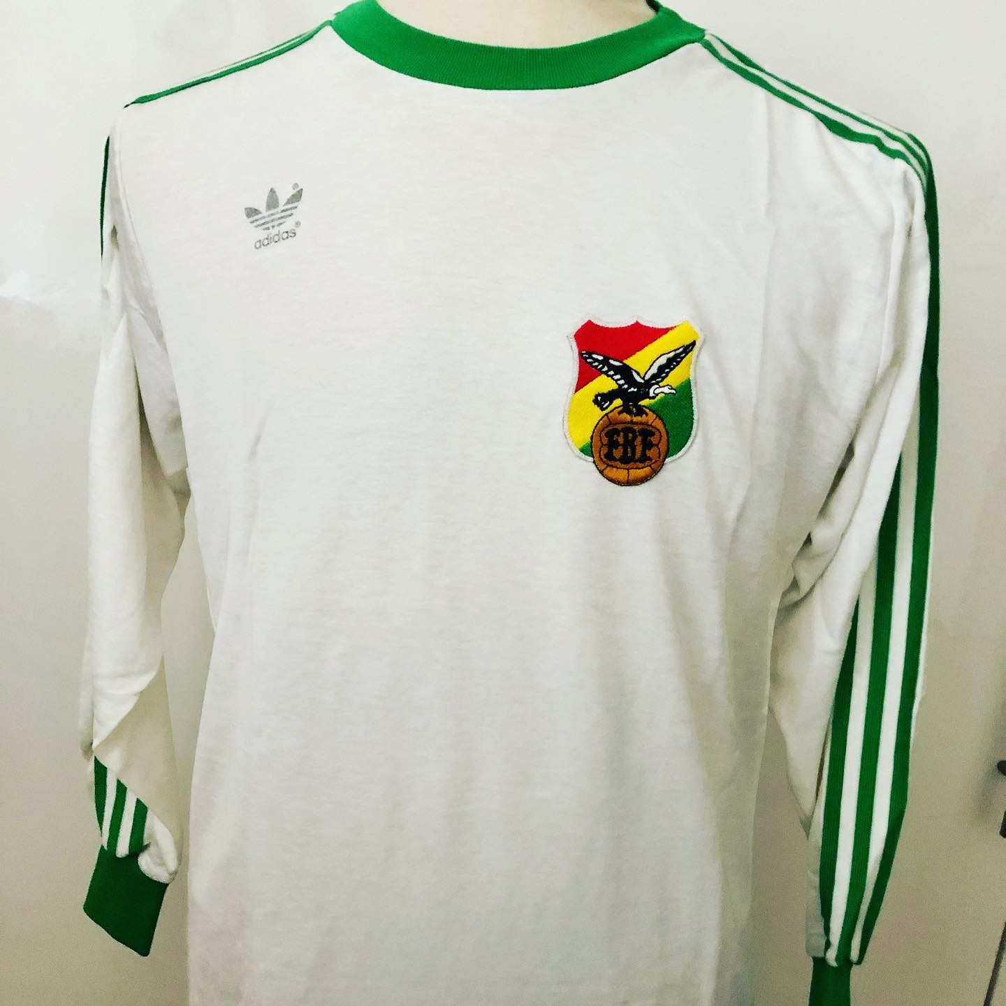 Bolivia 1980 Away Kit