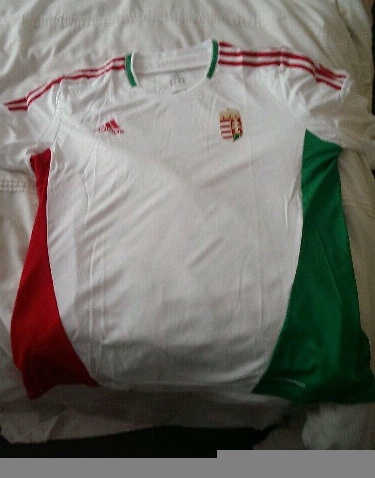 Hungary 2012 Away Kit
