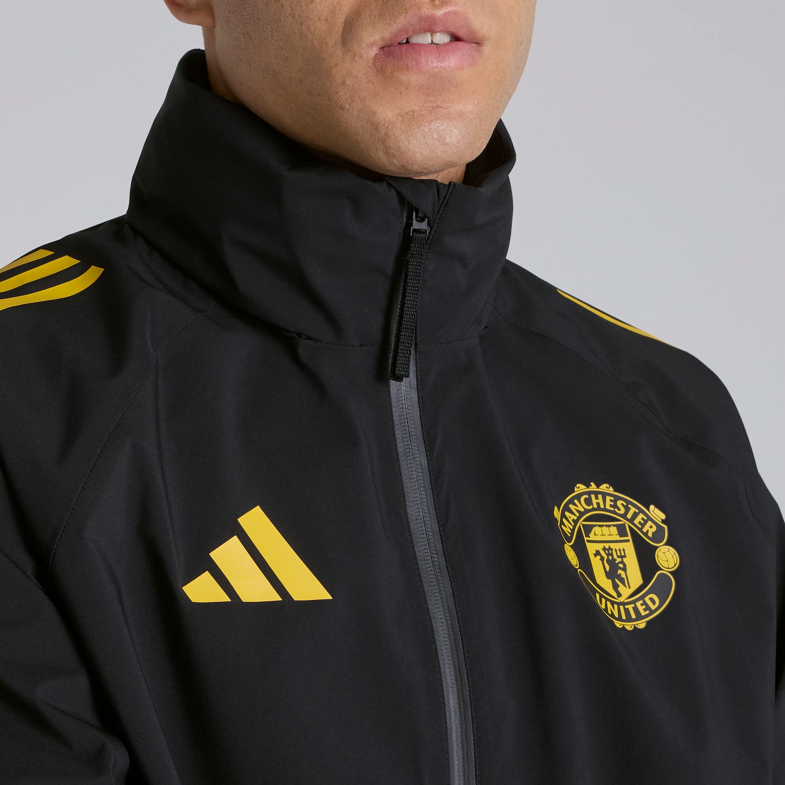 Manchester United 2025-26 Rain 3 Kit