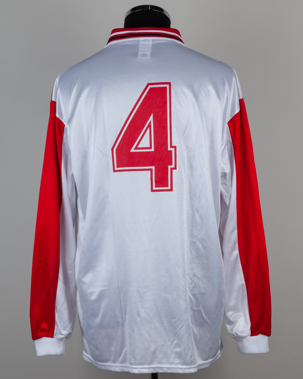 Hungary 1996 Away Kit