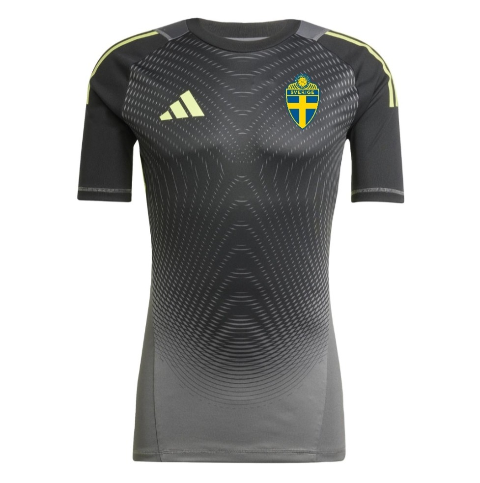Sweden 2025 GK 2 Kit
