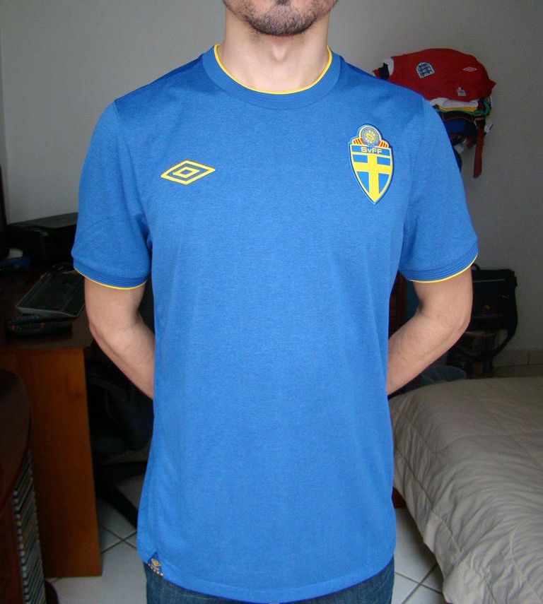 Sweden 2010 Away Kit