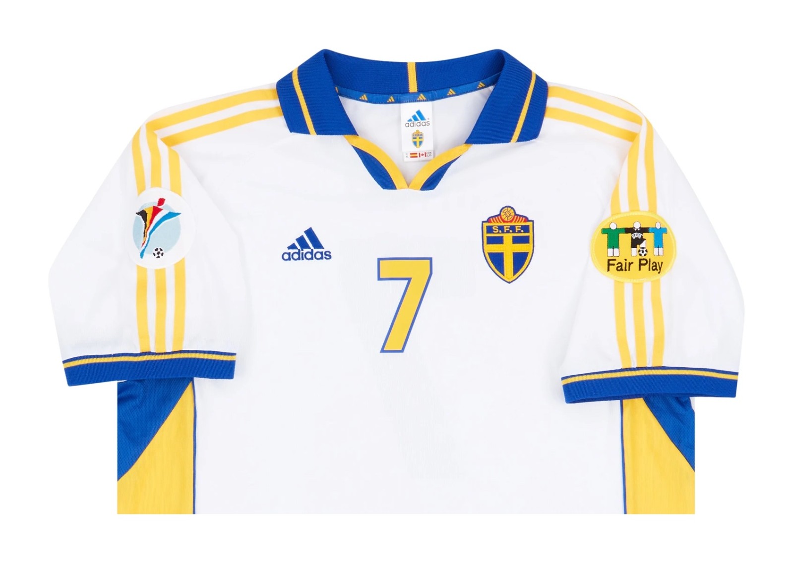 Sweden 2000 Away Kit