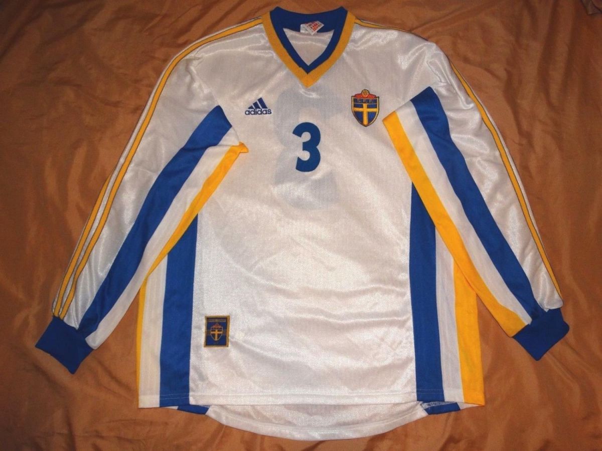 Sweden 1998 Away Kit
