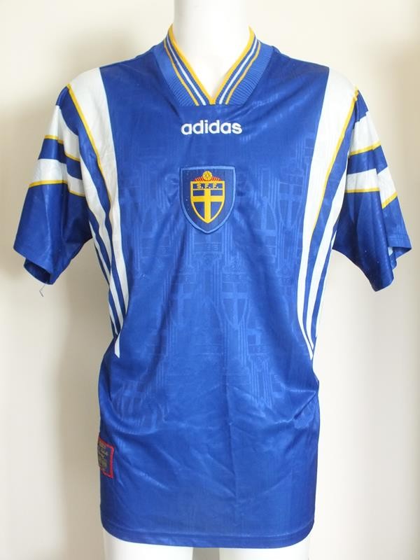 Sweden 1996 Away Kit
