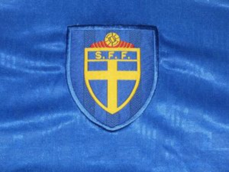 Sweden 1996 Away Kit