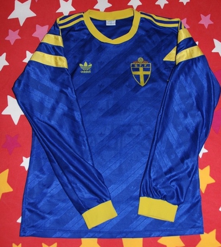 Sweden 1991 Away Kit