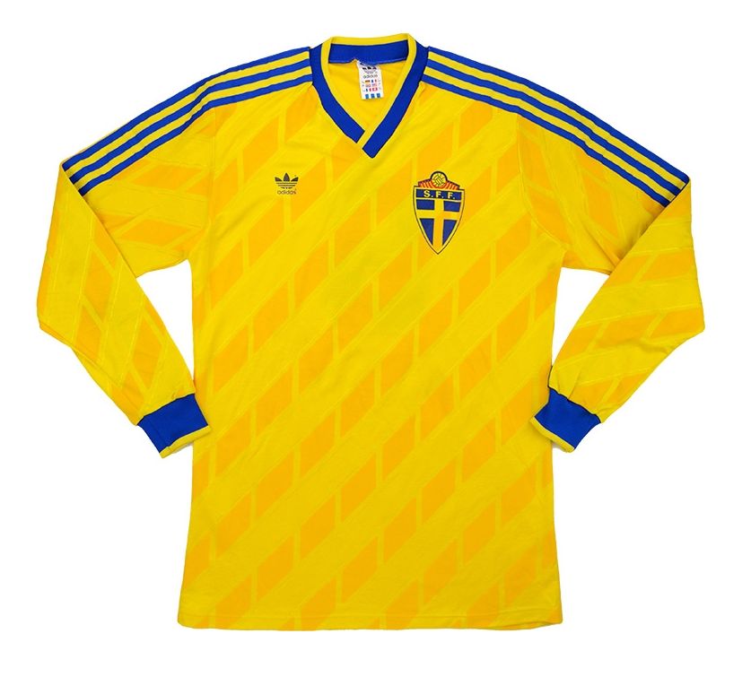 Sweden 1990 Home Kit