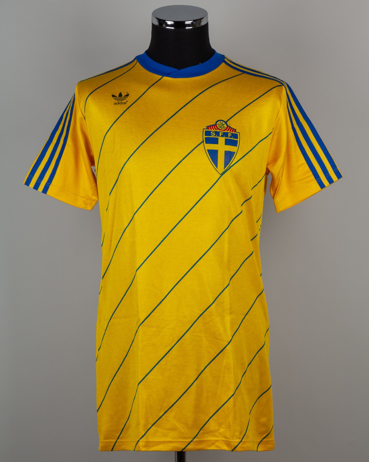 Sweden 1986 Home 2 Kit