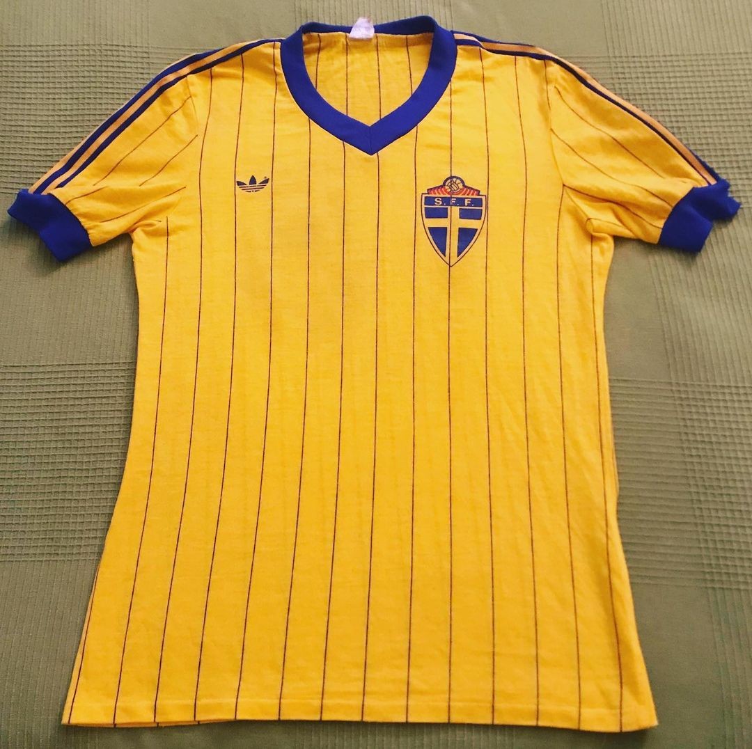 Sweden 1984 Home Kit