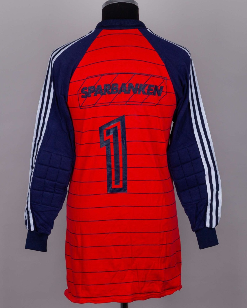 Sweden 1984 GK Away Kit