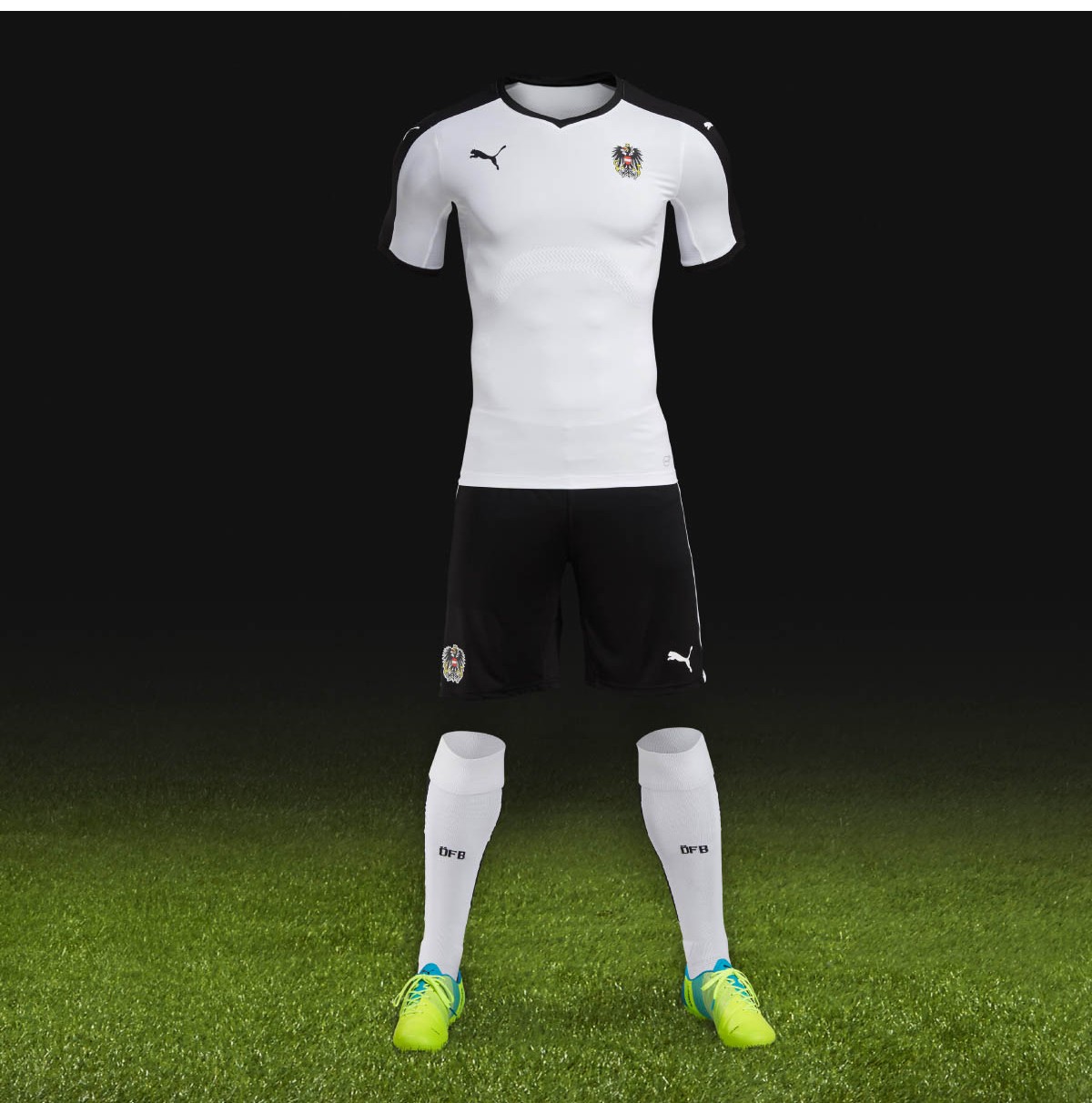 Austria 2016 Away Kit