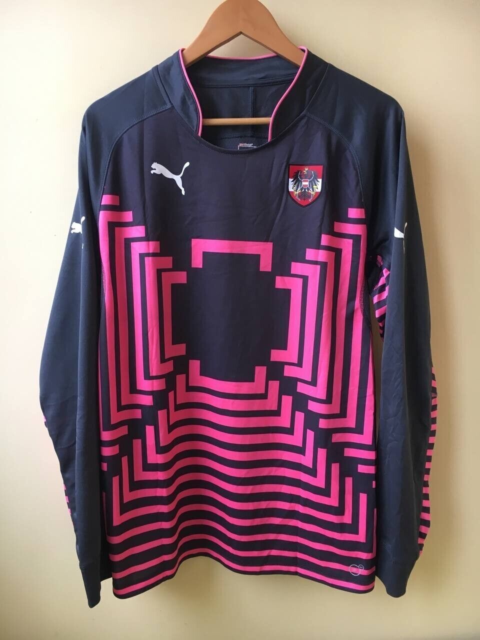 Austria 2014 GK 1 Kit