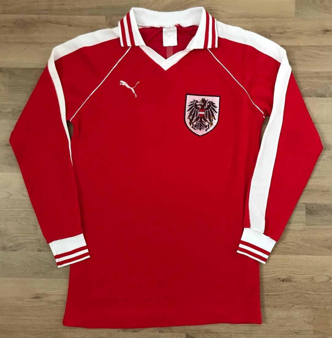 Austria 1982 Away Kit