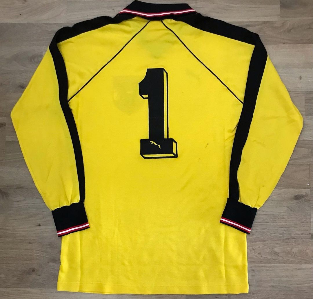Austria 1982 GK Kit